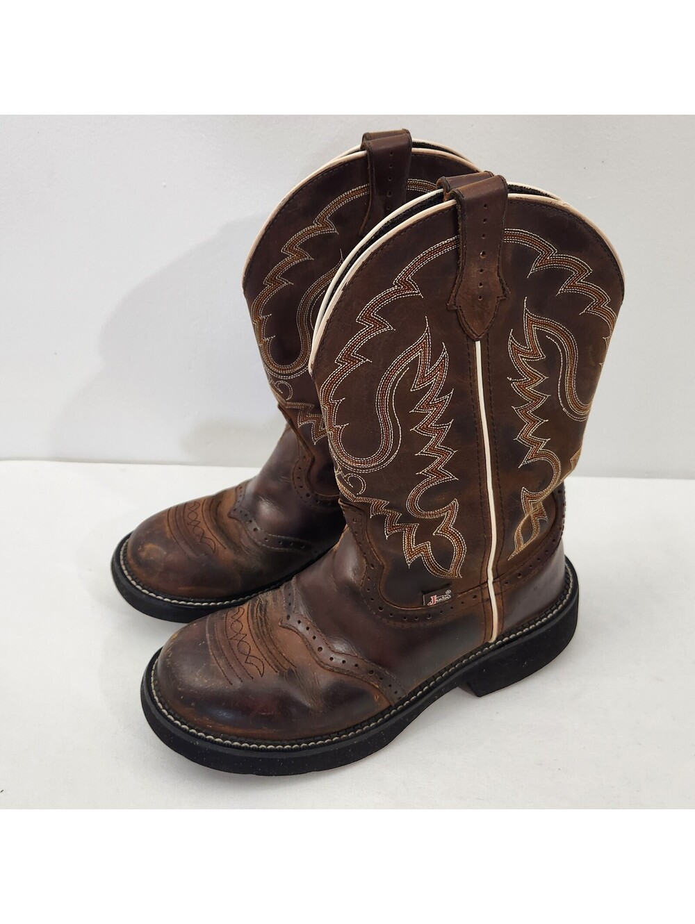 Justin Gypsy Boots GY9909 Women's 11 B Brown Leather Western Embossed Farm Work
